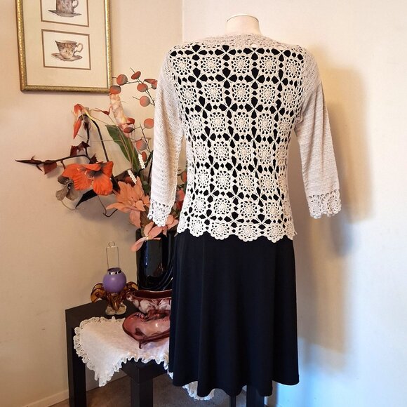 NWOT Jensen Women’s Shrugs Beautiful Beige Floral Crochet Knitwear Sweater M 8 6 - Picture 9 of 9